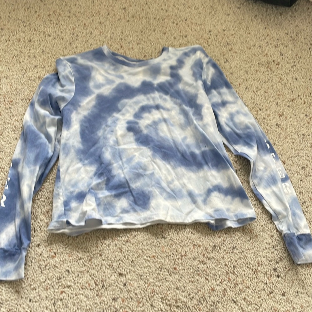 hollister long sleeve tshirt